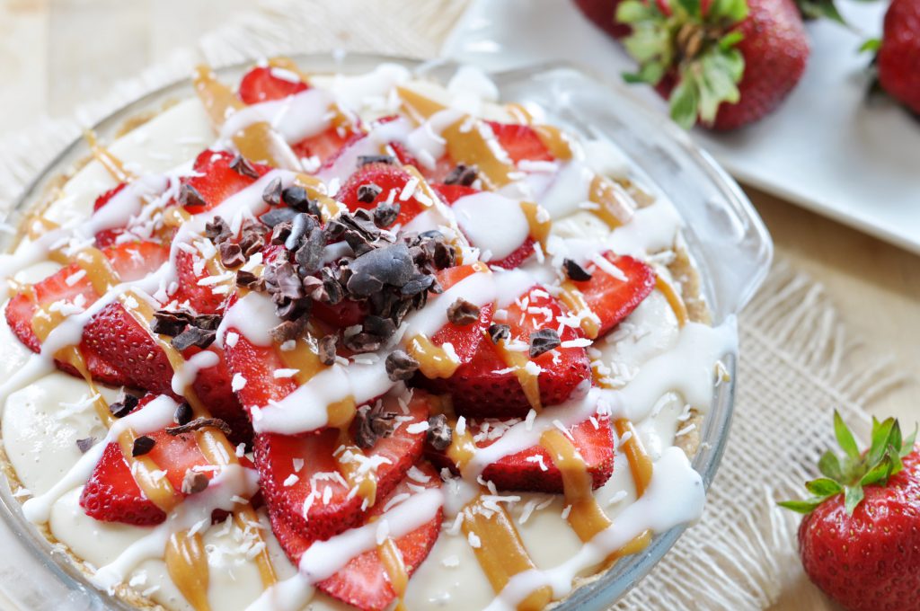 Raw Strawberry Coconut Cream Pie Vegan Gluten-Free 2