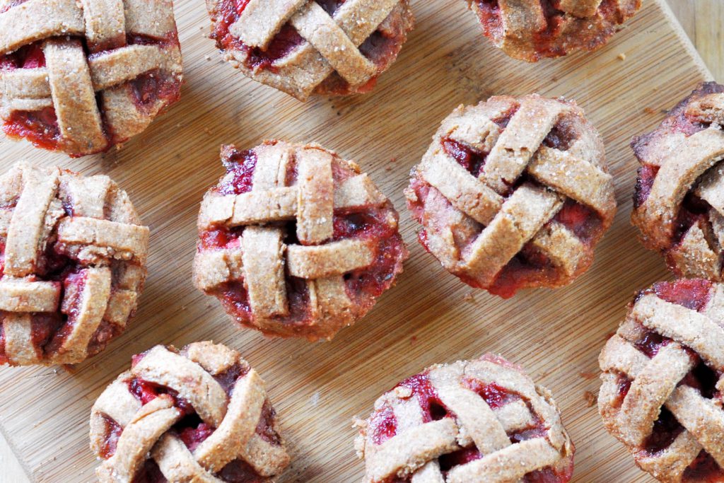 Strawberry Pie Mini Muffins Vegan 3