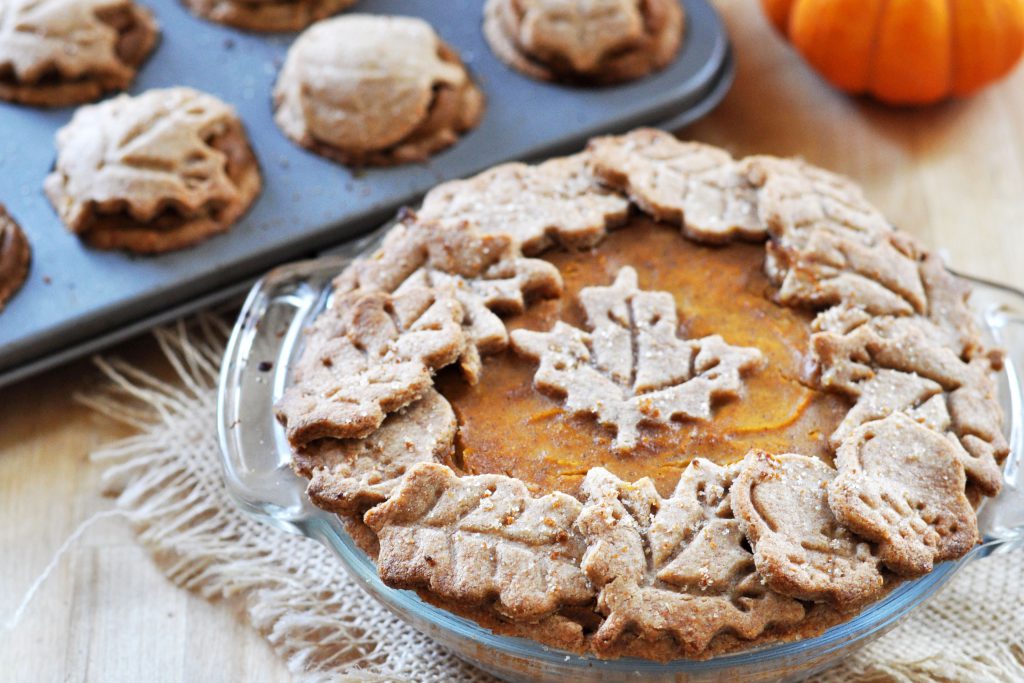 Vegan Pumpkin Pie Decorate Spelt Crust 2