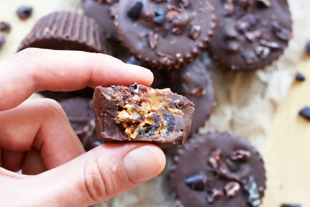 Crunchy Peanut Butter & Date Cups Vegan Gluten-Free 2