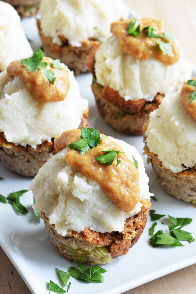 stuffing-muffins-with-garlic-cauliflower-mash-2