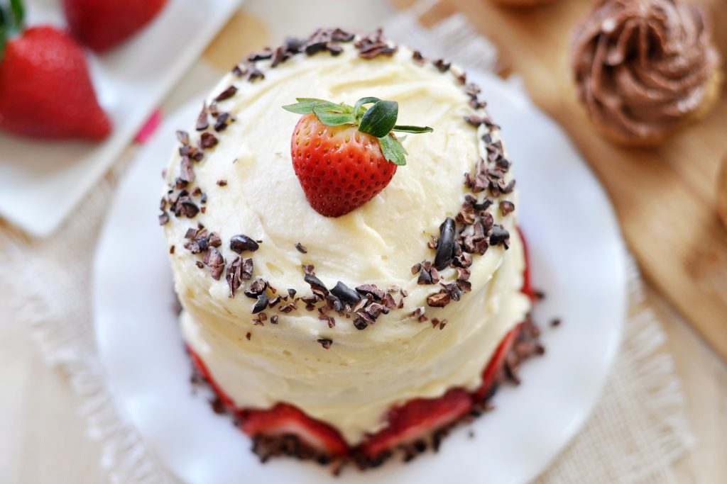 Easy Gluten Free Vegan Vanilla Cake Recipe 2023 - AtOnce